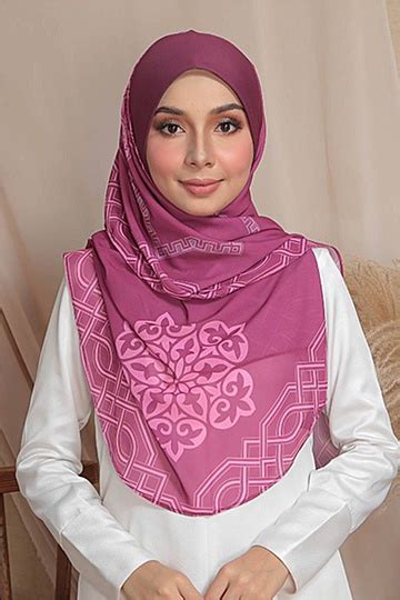 Gambar Orang Pakai Tudung Bawal Cara Pakai Tudung Bawal Labuh Gaya