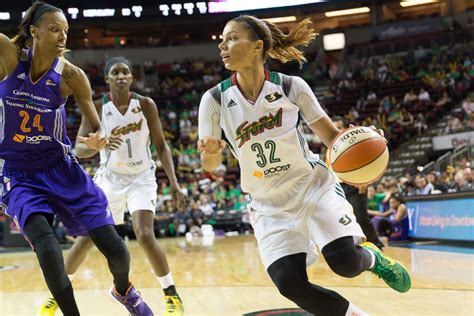 Seattle Storms re-signs key veterans Alysha Clark, Jenna O'Hea - Swish ...