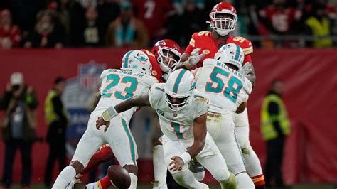 Comeback Falls Short For Dolphins Against Chiefs In Germany