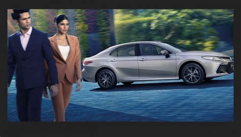 2022 Toyota Camry Hybrid Luxury Sedan Arrives In India At Inr 4170