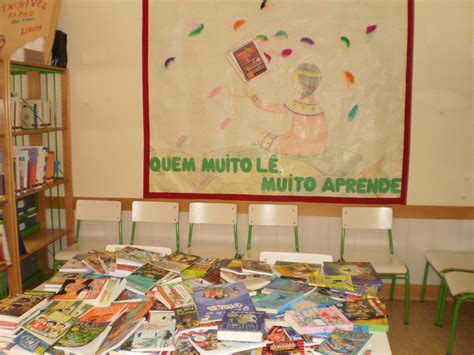 Livros Perlimpimpim A Feira Do Livro Na Biblioteca E A Visita Das