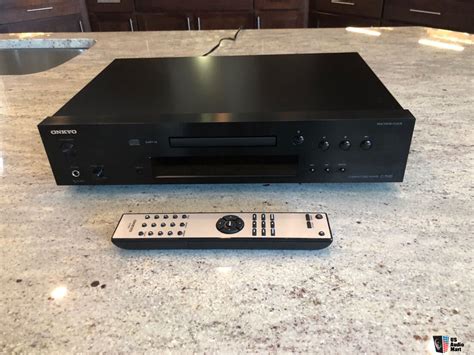 Onkyo C 7030 Compact Disc Cd Player New Blowout Price Photo