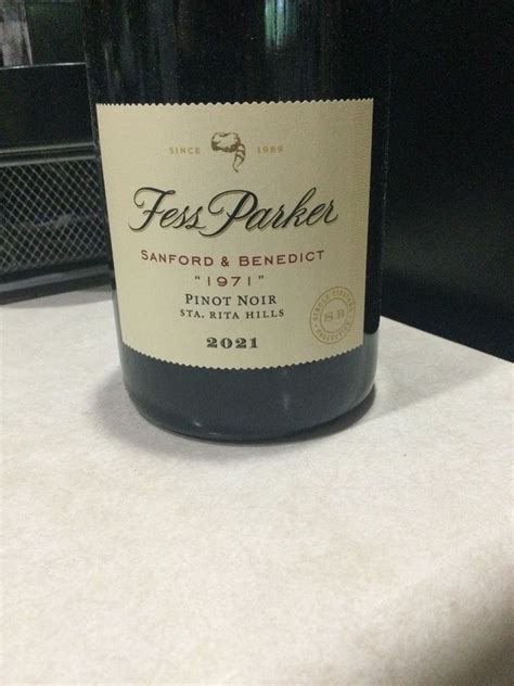 2021 Fess Parker Pinot Noir 1971 Sanford Benedict Vineyard USA