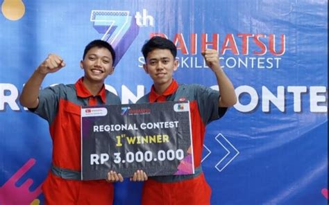 Guru Dan Siswa Smk Negeri 2 Pati Raih Juara 1 Kompetisi Daihatsu Skill