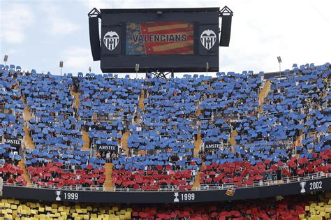 Homenaje En Mestalla A Las V Ctimas De La Dana Antes Del Valencia Betis