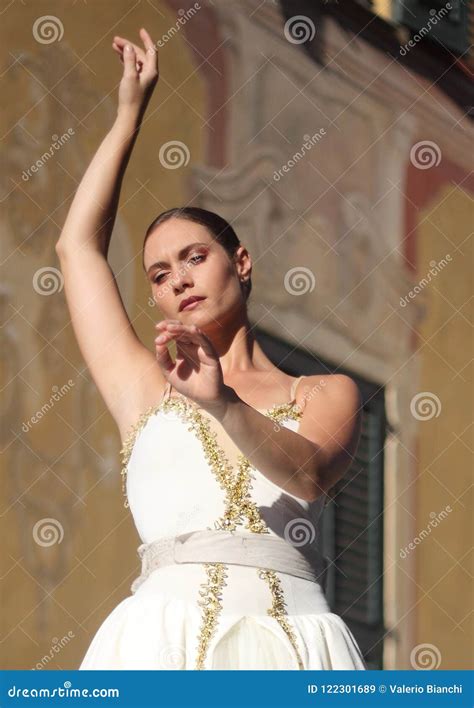 Living Carillon Dancer And Her Pianist Editorial Stock Image Image Of