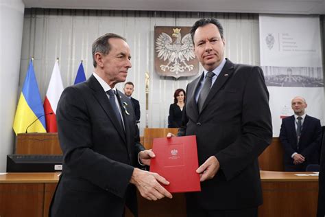 שגרירות פולין on Twitter RT YacovLivne The Polish Senate today