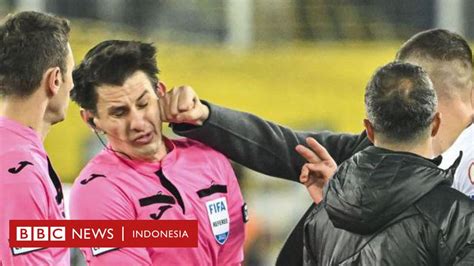 Kasus Pemukulan Wasit Sepak Bola Adalah Cerminan Situasi Sosial Di