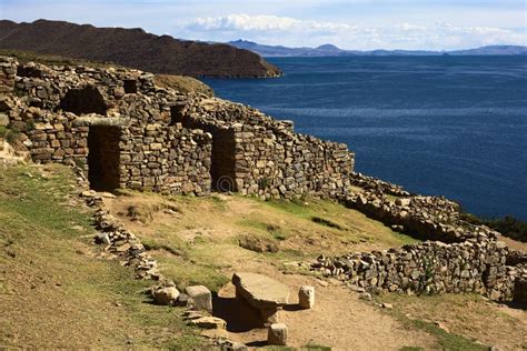 Ruinas Del Inca Del Laberinto De Chincana En Isla Del Sol En El Lago