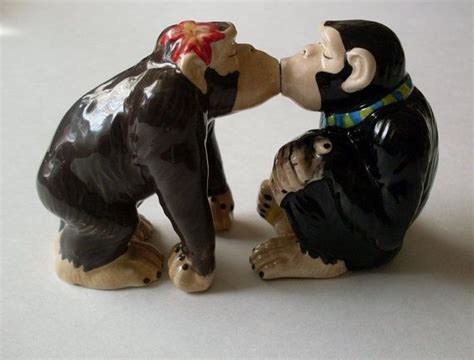 Primitive Folkart Vintage Monkey Salt And Pepper Shakers