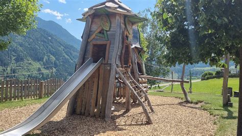 Spielplatz Mehrzwecksaal Wenns Pitztal