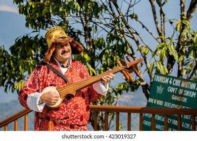 2+ Hundred Sikkim Traditional Dress Royalty-Free Images, Stock Photos ...