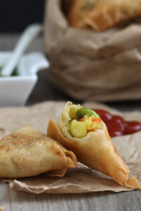 Mini Vegetable Samosa DessArts