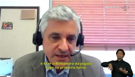 VÍDEO Autor de Como as democracias morrem defende voto útil em Lula