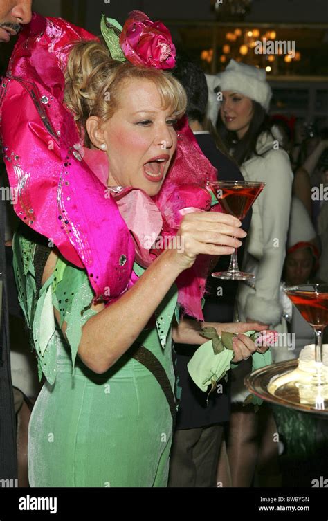 Bette Midler Hulaween Gala For New York Restoration Project Stock Photo