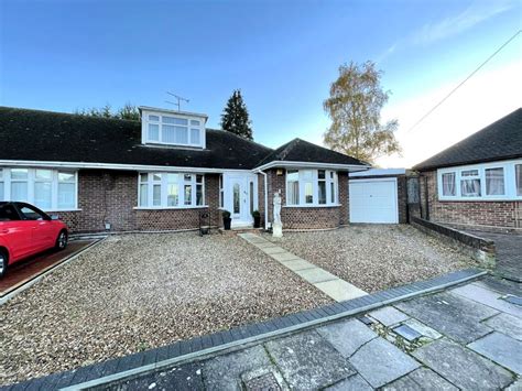 3 Bed Semi Detached Bungalow For Sale In Challney Close Luton