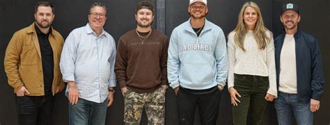 Dylan Schneider Signs With Sony Music Publishing Nashville Verse 2