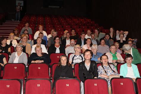 Wyjazd Do Teatru Im Ludwika Solskiego W Tarnowie Dom Pomocy