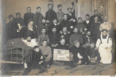 A identifier MILITARIA CARTE PHOTO à identifier Groupe de SOLDATS