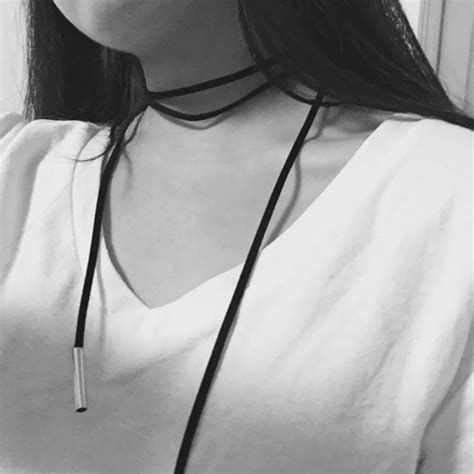 New Arrival Wholesale Elegant Fashion Women Black Leather Rope Gold Tube False Choker Collar