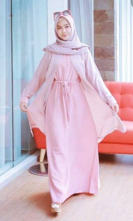 Pin Di Baju Muslim Model Pakaian Hijab Gaya Hijab Model Pakaian Muslim