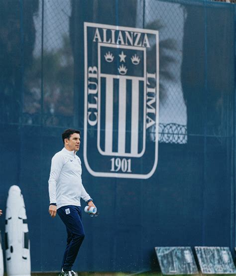 Alianza Lima Presentó A Mauricio Larriera Venimos A Repetir Los