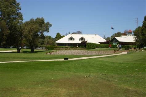 Tee Off In Paradise Golfing Spots On The Northern Beaches Hello Manly