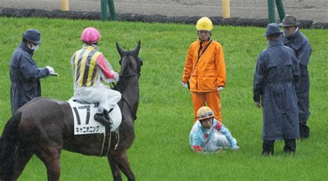 横山武史 7r本馬場入場で落馬も痛みこらえて騎乗、nhkマイルcでは8番人気で2着に スポニチ競馬web