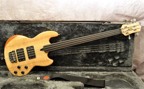 Wal Mk1 1985 Olive Ash Facings Bass For Sale Andy Baxter Bass And Guitars Ltd