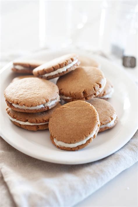 Gingerbread Sandwich Cookies With Lemon Filling Recipe