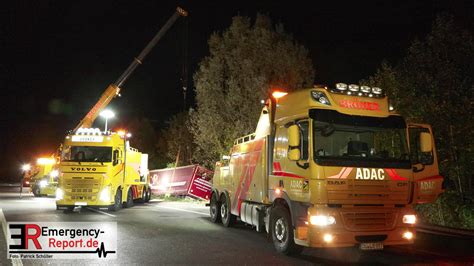 Bab Bei Duisburg Schwerer Unfall Zwischen Zwei Lkw