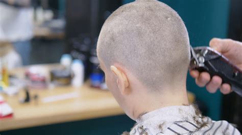 Aita For Shaving My Daughters Head For Bullying Cancer Girl