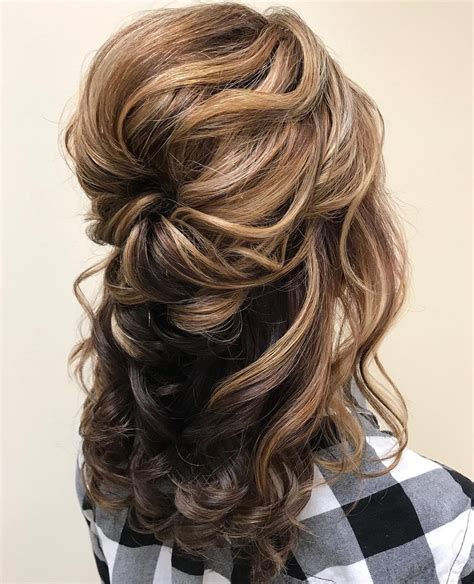 50 Ravishing Mother Of The Bride Hairstyles For 2024 Mother Of The