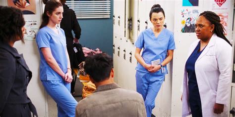 Grey’s Anatomy Season 20 Cliffhanger Ending Teased By Cast “edge Of Your Seat” Daily News