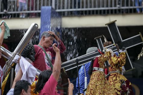 LOOK: Thousands join procession of Nazareno replicas | ABS-CBN News