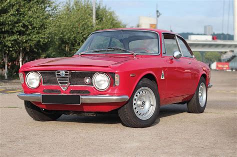 Alfa Romeo Giulia Gt Junior Classic Racing Annonces