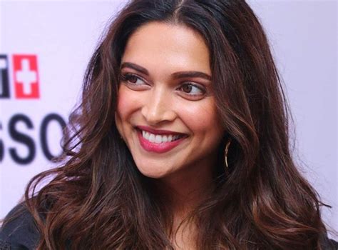 Deepika Padukone To Unveil Fifa World Cup 2022 Finals Trophy