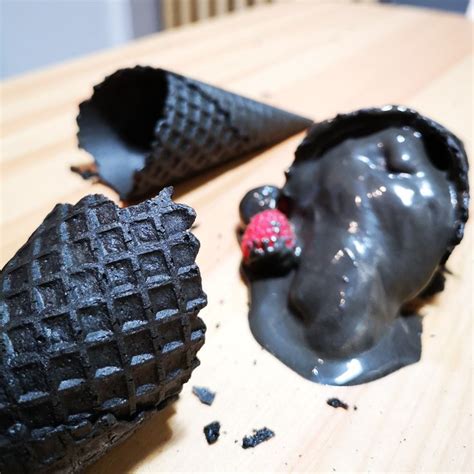 Dark Cone Myiced Charcoal Ice Cream Frozen Yogurt Ice Cream