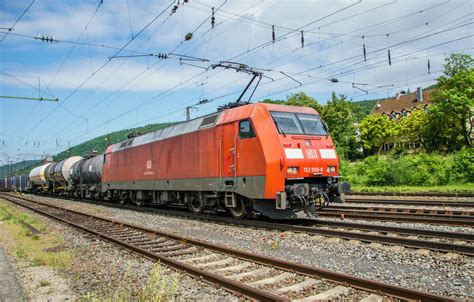 152 099 8 mit einem gemischten Güterzug durchfährt am 24 05 2023