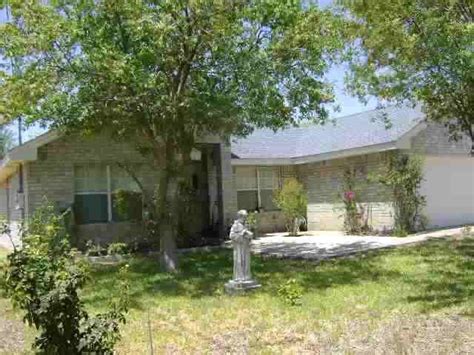 1610 Cristin Dr Eagle Pass Tx 78852 ®