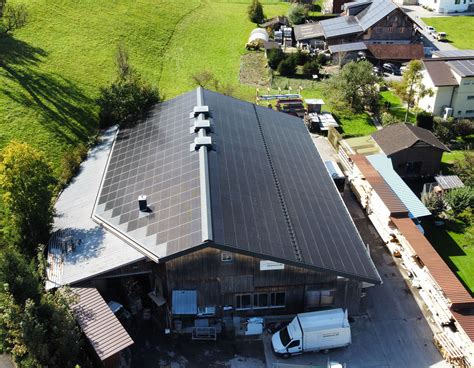 Dachintegrierte Photovoltaikanlagen für den Neubau eine