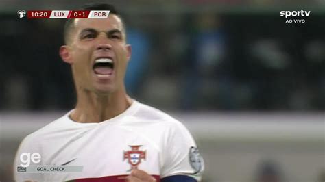 Vídeo Aos 8 Min Do 1º Tempo Revisão Do Var De Cristiano Ronaldo De Portugal Contra Luxemburgo