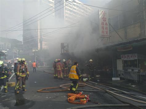 新北市樹林區市場驚傳火警 濃煙密佈延燒16店鋪 地方 Nownews今日新聞