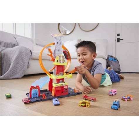 Игровой Набор Hot Wheels HKX41 Трюки на пожарной станции Сити купить