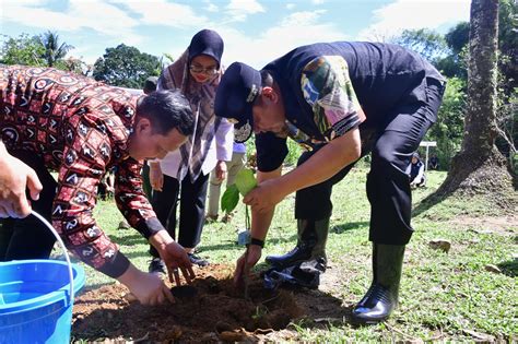 Pj Gubernur Bahtiar Harap Pangkep Jadi Penghasil Ikan Bandeng Dan