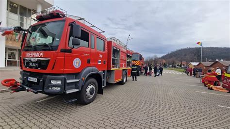 Timișoara Incendiu într un bloc de locuințe Au fost evacuate 16