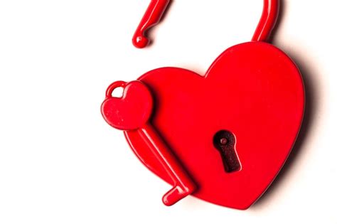 Premium Photo Heart Shaped Padlock Valentines Day Love Concept