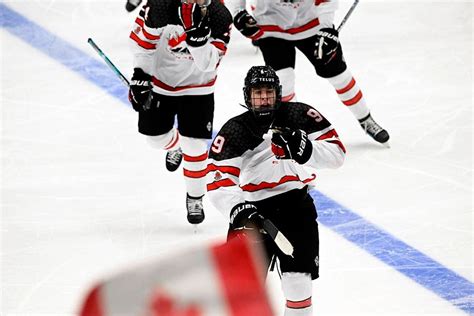 Canada Beats Us 6 4 To Win Under 18 Mens World Hockey Championship