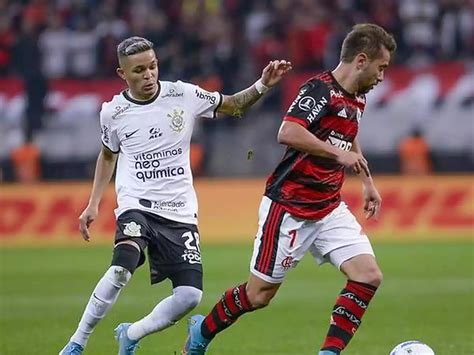 Corinthians entra em cena e quer anunciar pacotão de reforços do Flamengo