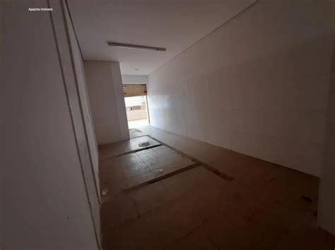 Sala Comercial na Avenida Professor Mário Werneck 2486 Buritis em